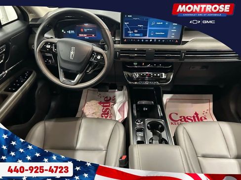 Used 2024 Lincoln Corsair AWD image 25