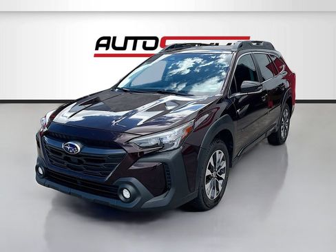 Used 2025 Subaru Outback Limited XT AWD/4WD image 3