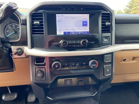 Used 2023 Ford F150 XLT image 9