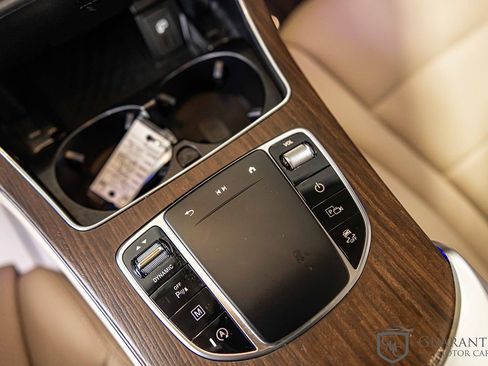 Used 2021 Mercedes-Benz GLC 300 4MATIC w/ Exterior Lighting Package image 30