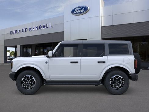 New 2026 Ford Bronco Outer Banks AWD/4WD image 3