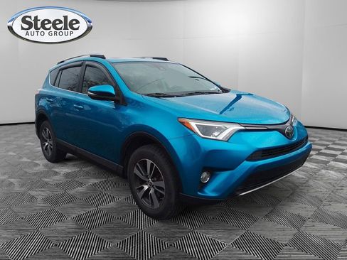 Used 2017 Toyota RAV4 XLE image 7