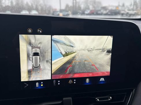 Used 2025 Chevrolet Equinox RS w/ Safety and Technology Package AWD/4WD image 14