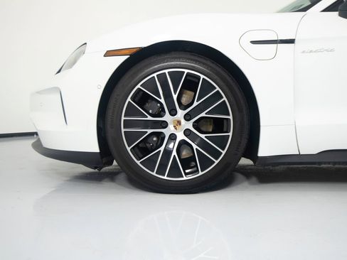 Certified 2025 Porsche Taycan RWD image 15
