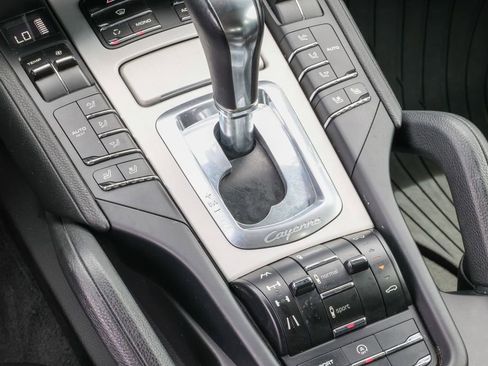 Used 2012 Porsche Cayenne S AWD/4WD image 24