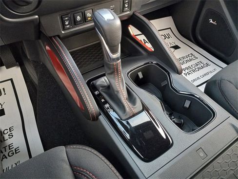 Used 2025 Nissan Frontier PRO-4X w/ Pro Convenience Package image 22