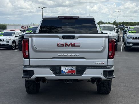 Used 2022 GMC Sierra 1500 AT4 w/ AT4 Premium Package AWD/4WD image 6