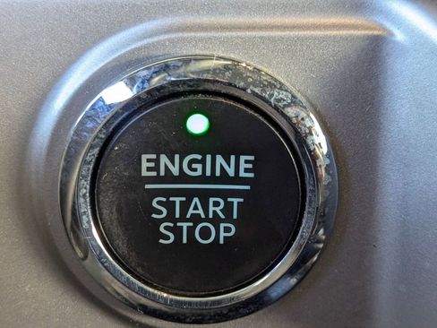 Certified 2022 Ford F150 XLT w/ Equipment Group 302A High image 30