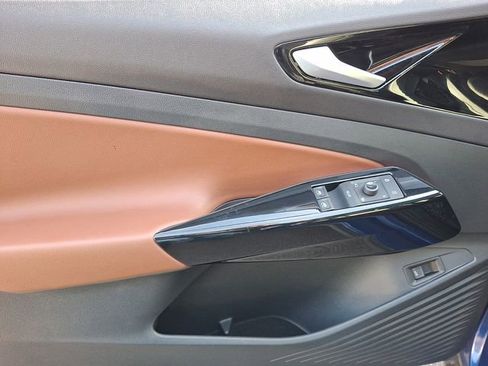 Used 2022 Volkswagen ID.4 Pro S image 15