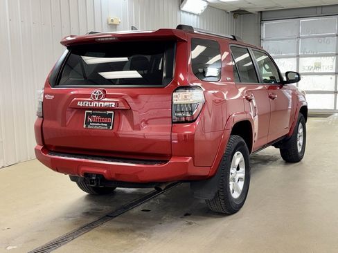 Used 2022 Toyota 4Runner SR5 image 5