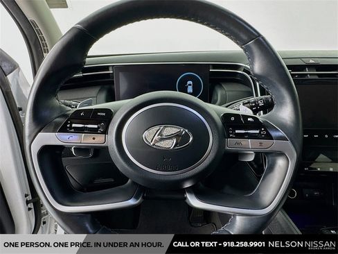 Used 2022 Hyundai Tucson Limited image 11