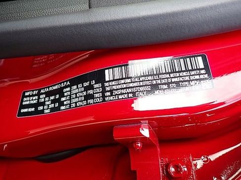 New 2025 Alfa Romeo Stelvio Sprint w/ Convenience Package image 19