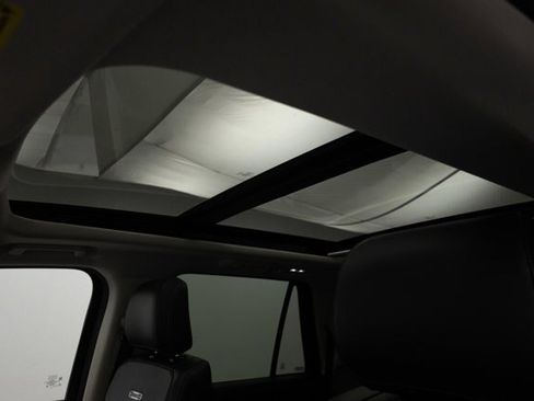 Certified 2025 Ford Expedition Max Platinum AWD/4WD image 3