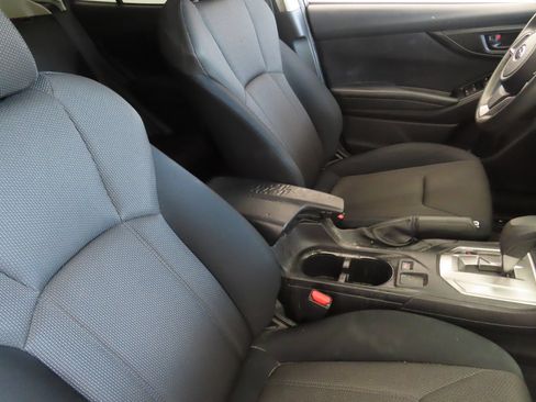 Used 2021 Subaru Crosstrek 2.0i AWD/4WD image 22