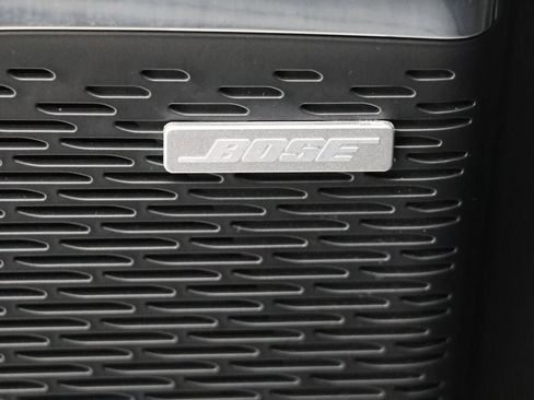 Used 2025 GMC Acadia Elevation image 26