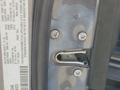 Used 2024 RAM 2500 Big Horn image 31