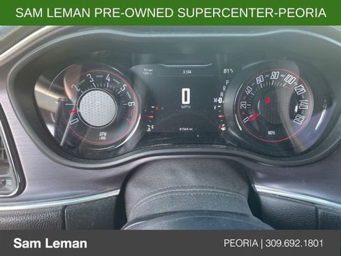 Used 2018 Dodge Challenger SXT w/ Blacktop Package image 7