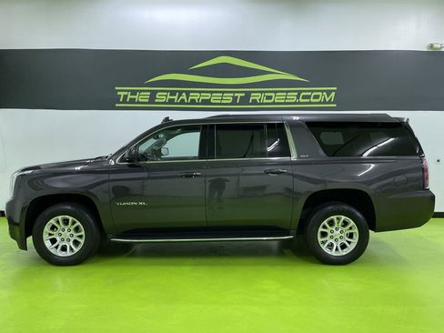 Used 2017 GMC Yukon XL SLT image 6