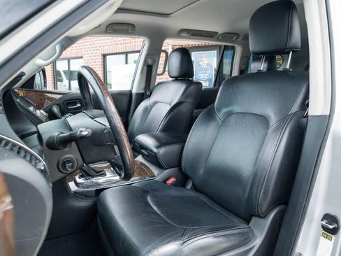 Used 2017 INFINITI QX80 4WD image 17
