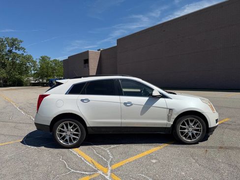 Used 2012 Cadillac SRX FWD image 5