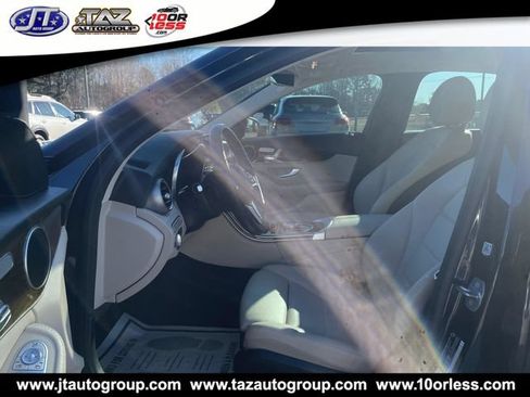 Used 2019 Mercedes-Benz C 300 Sedan image 11