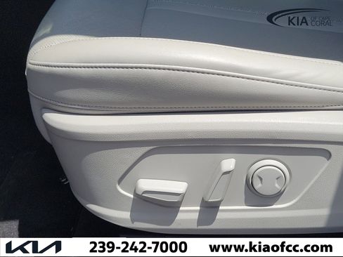 Used 2023 Kia Sorento S w/ Panoramic Sunroof Package FWD image 25