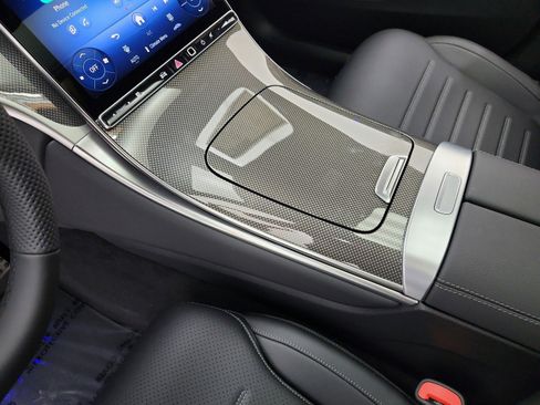 New 2026 Mercedes-Benz GLC 300 image 9