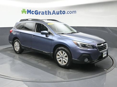 Used 2018 Subaru Outback 2.5i Premium AWD/4WD image 2
