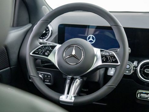 New 2026 Mercedes-Benz GLA 250 GLA 250 image 11