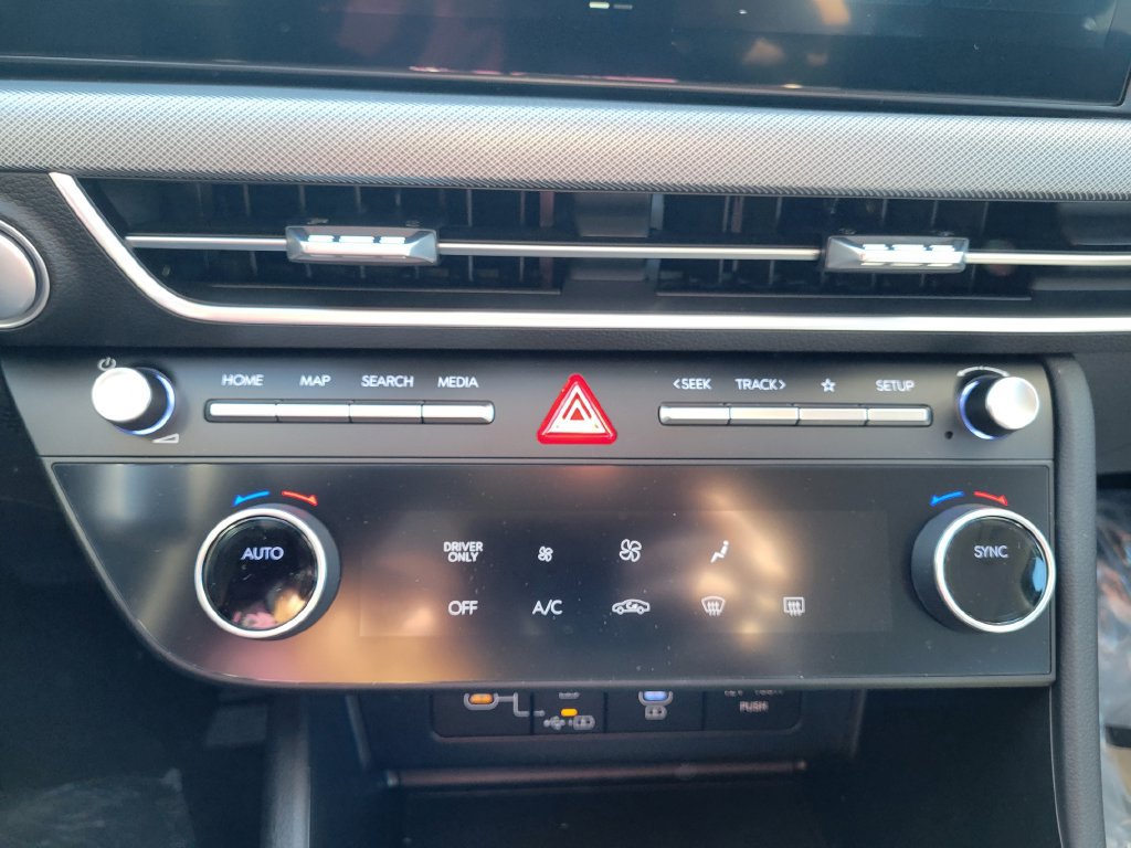 New 2026 Hyundai Sonata Blue FWD image 24