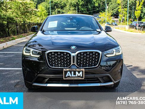 Used 2025 BMW X4 xDrive30i AWD/4WD image 9