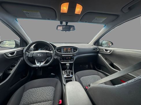 Used 2019 Hyundai Ioniq Plug-In Hybrid image 22