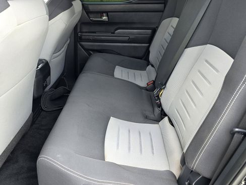 Used 2024 Toyota Tacoma TRD Sport AWD/4WD image 19