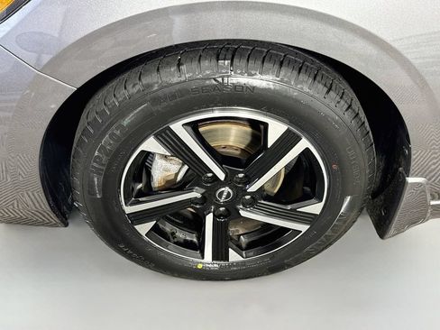 Used 2024 Nissan Sentra SV w/ All-Weather Package FWD image 4