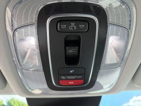 Used 2024 Hyundai Kona Limited AWD/4WD image 26