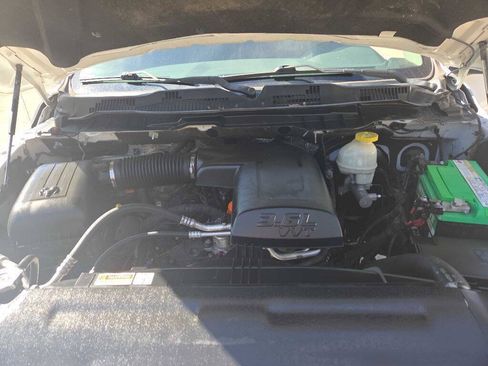 Used 2018 RAM 1500 Express RWD image 11