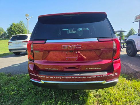 Used 2026 GMC Yukon Elevation AWD/4WD image 7