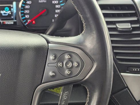 Used 2016 Chevrolet Suburban LT image 25