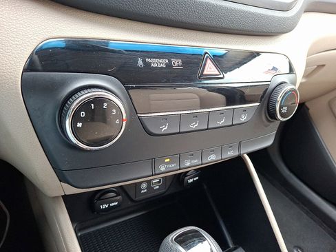 Used 2017 Hyundai Tucson SE image 15