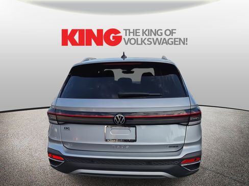 New 2025 Volkswagen Taos SE image 6