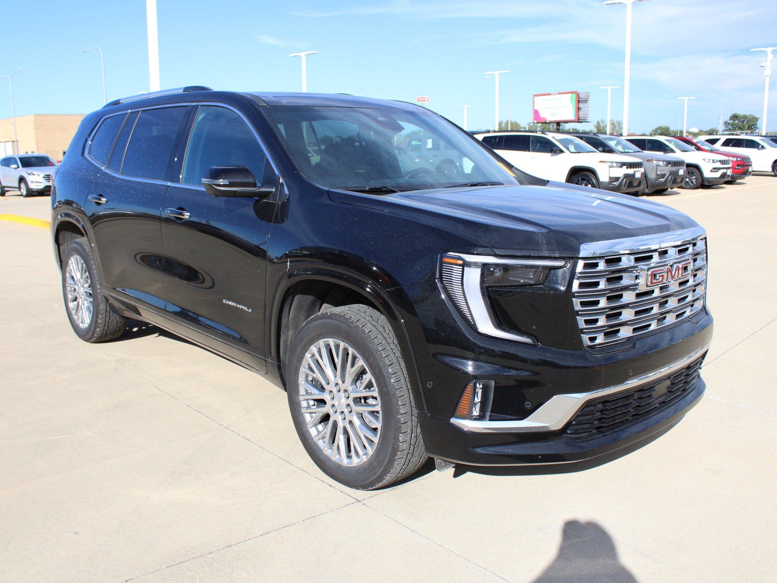 Used 2026 GMC Acadia Denali w/ Super Cruise Package AWD/4WD image 7