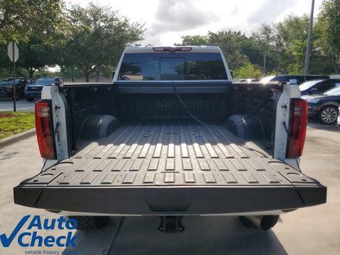 Used 2024 GMC Sierra 2500 Denali Ultimate w/ Max Trailering Package AWD/4WD image 10