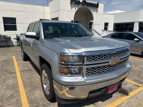 Used 2015 Chevrolet Silverado 1500 LT w/ Texas Edition, 1LT Trim RWD image 5