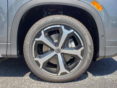 New 2026 Volkswagen Tiguan SE AWD/4WD image 12