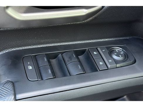 Certified 2025 Toyota Tacoma 4x4 Double Cab Hybrid image 12
