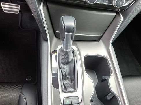 Used 2022 Honda Accord Sport image 16
