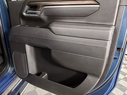 Used 2025 Chevrolet Silverado 2500 LT w/ Convenience Package image 29