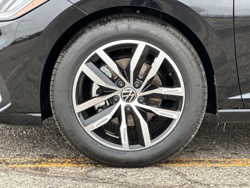 New 2026 Volkswagen Jetta SE image 9