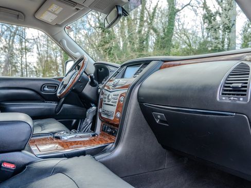 Used 2019 INFINITI QX80 Luxe image 33