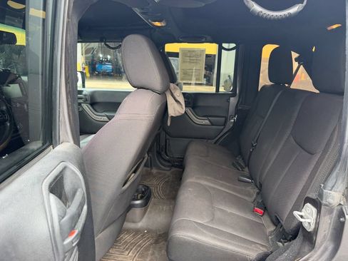 Used 2014 Jeep Wrangler Unlimited Sport w/ Quick Order Package 24S AWD/4WD image 28